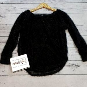 Fuzzy Sweater in Black 1XL